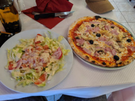 Pizzeria Santa Marina food