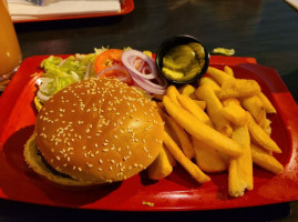 Red Robin Gourmet Burgers food