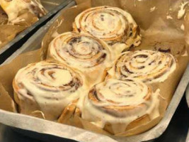 Cinnabon inside