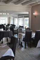 Le Clos De La Roseraie food