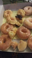 Michelle's Donuts food