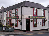 Red Squirrel Cafe outside