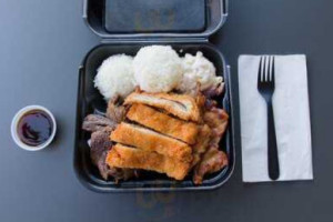 Ono Hawaiian BBQ food