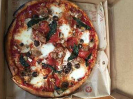 Blaze Pizza food