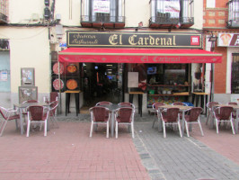 El Cardenal inside