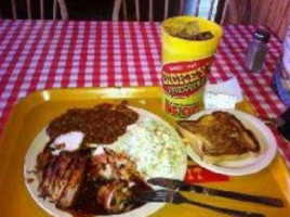 Dickey's Barbecue Pit food