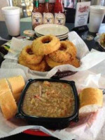 Gumbo Yaya's East food