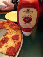 Monical's Pizza food