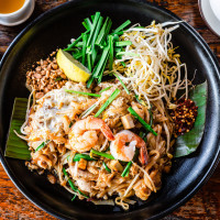 Ms Pad Thai food