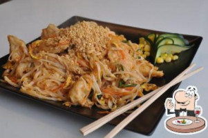 Kina Mat Vanse Take Away V/wei Liang Chen Kina Mat Vanse Take Away Chen Wei Liang food