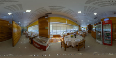 Restaurante Grelha Dom Feijão Lda inside