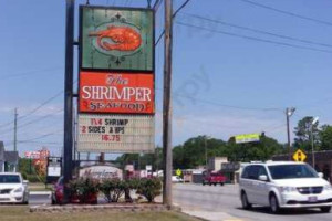 The Shrimper outside