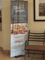 Olive Garden Italian outside