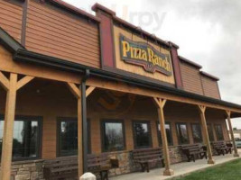 Pizza Ranch outside