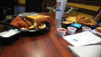 Zaxby's food