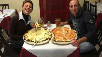 Zi Fabrizio Pizza E Cucina food