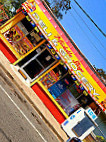 Middle Store Deli Grocery outside