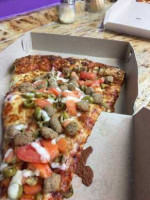 Duccini's Pizza food