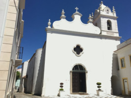 Iguarias De Portugal outside