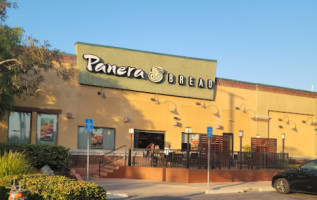 Panera Bread outside