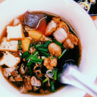 ก๋วยเตี๋ยวเป่าปาก เตี๋ยวต้มยำซาดิสต์ food