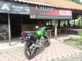 Warkop Ambon inside