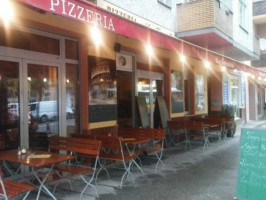 Pizza Espresso inside