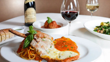 Carmine's La Trattoria food