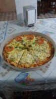 Pizzaria Victoria food