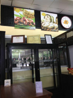 แหนมเนือง ท่าลานทอง inside