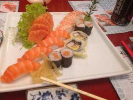 Sushimi food