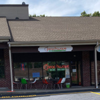 Peachwave Of Oxford food