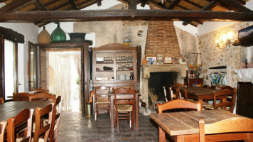 Rifugio Della Rocca inside