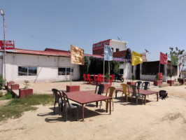 Singh Dhaba inside