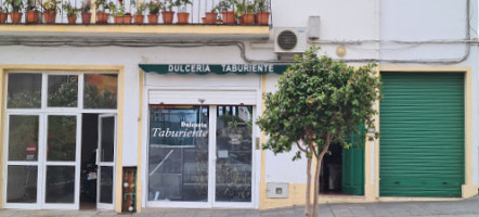 Dulceria Taburiente outside