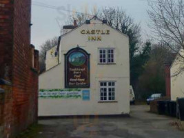 Castle Inn (hendy's) outside