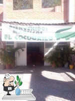 El Cocodrilo outside