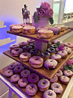 D&h Donuts food