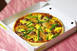 Domino's Pizza Duisburg Mitte food