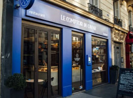 Le Comptoir Du Caviar outside