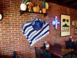 Max' Mexican Eatery inside