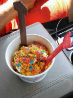 Yogurtland food