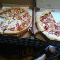 Pizza Hut food