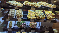 Belle's Bakery food