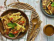 Warisan Tomok(murtabak Kg Melayu) food