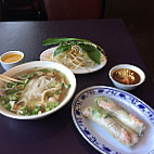 Pho Lac Vien food