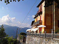 Il Balcone Sul Lago Cafe outside