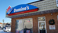 Dominos Pizza outside