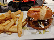 Red Robin Gourmet Burgers And Brews food