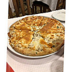 Pizzeria Bonfim food